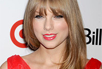Taylor-swifts-hair-then-and-now-side